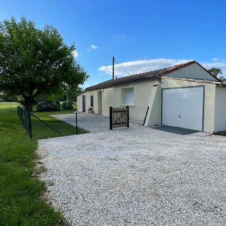Domaine Des Quatre Terres Villa Lesparre-Médoc Exterior foto